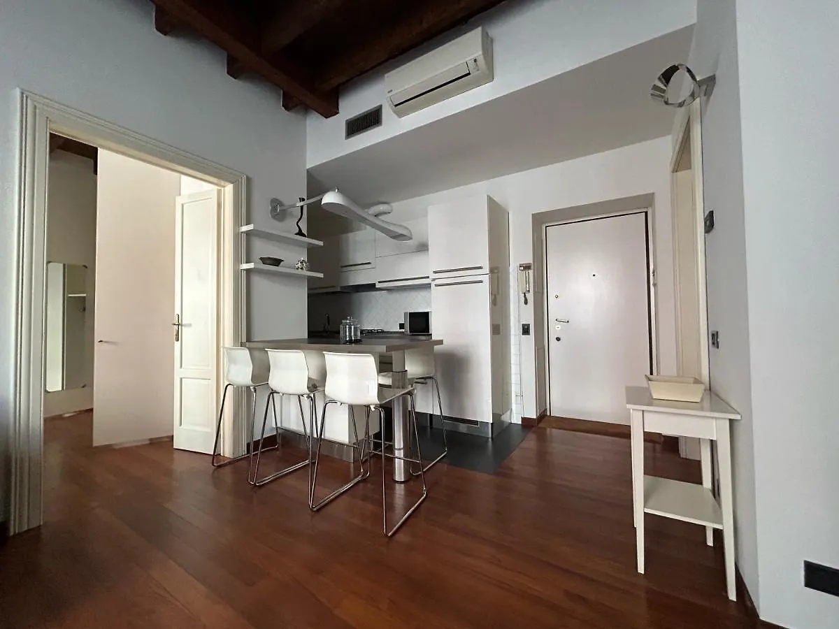 Duca Di Porta Romana, Viaorti Milan Apartment